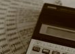 Dirigeant de PME arbitrant entre flat tax, IS et IR