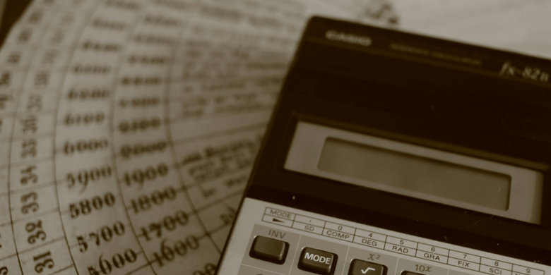 Flat tax, IS et IR pour un dirigeant de PME Dirigeant de PME arbitrant entre flat tax, IS et IR